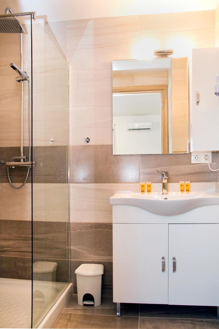 Gennadi Gardens Exclusive Apartments Екстериор снимка